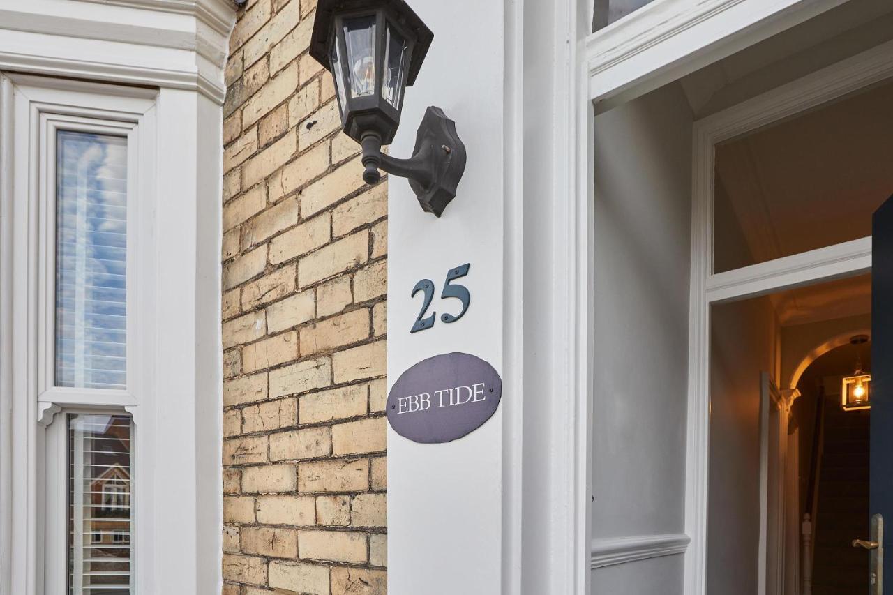 Host & Stay - Ebb Tide Whitby Buitenkant foto